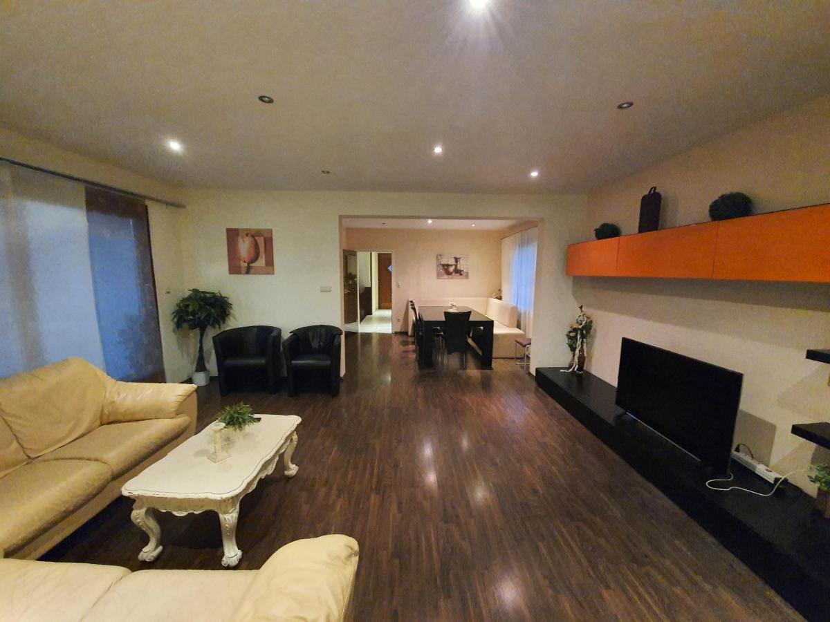 Apartment Bei Hamburg Bis 10 Personen Mit Terasse Und Gartennutzung. Бухґольц-ін-дер-Нордгайде Екстер'єр фото